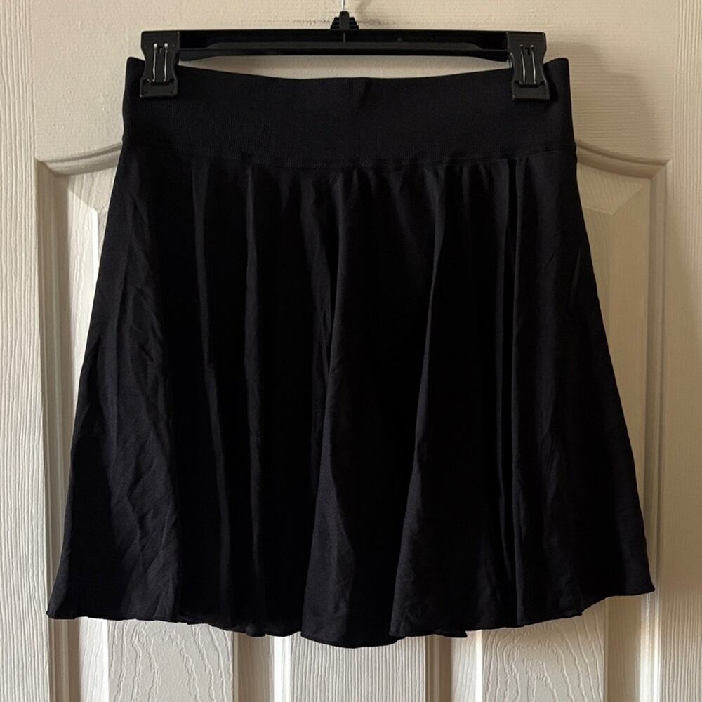 OQQ NWOT Woman’s 2 in 1 Flowy Basic Versatile Stretchy Flared Mini Skirt size XL